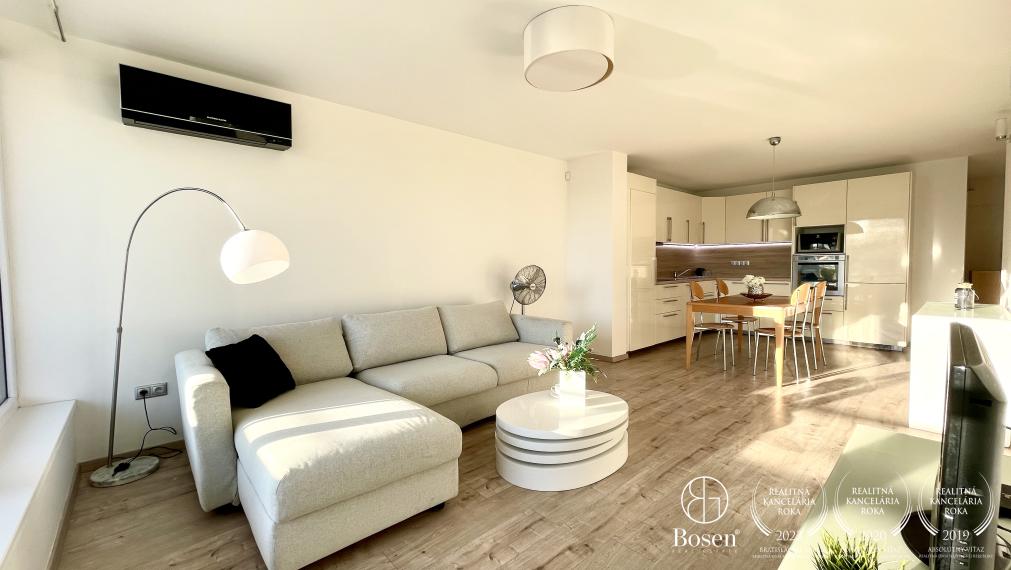 PRENAJATÉ BOSEN | Prenájom 3 izbového priestranného bytu v blízkosti centra mesta,Dulovo námestie