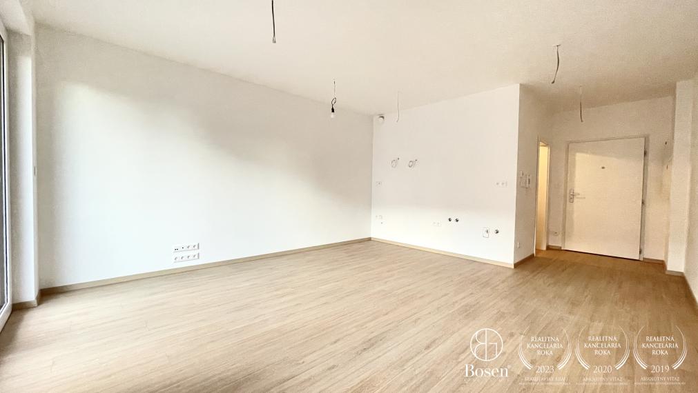 PREDANÉ BOSEN | 1 izbový slnečný byt s balkónom v projekte GALVANI HOME, 32.57 m2