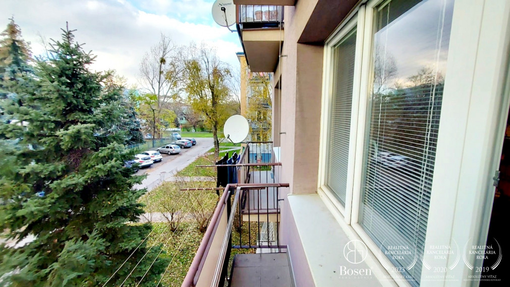 BOSEN | 2 izbový byt s balkónom