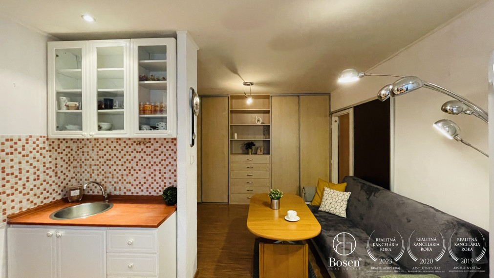 PRENAJATÉ - BOSEN |  Útulný 2,5 izbový byt, ulica Sibírska, Bratislava