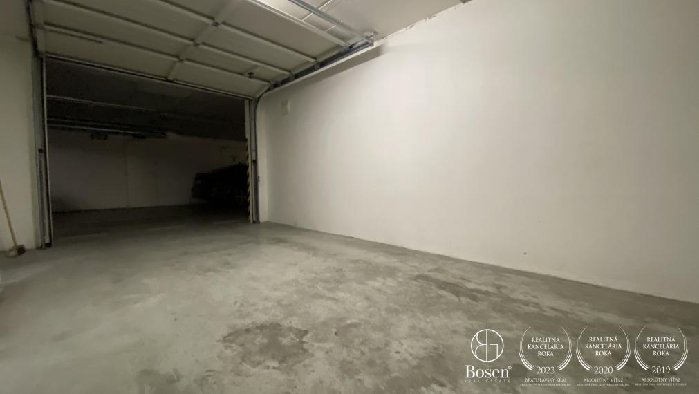 PREDANÉ: BOSEN | Murovaná garáž, Mraziarenská-Ružinov, 19 m2