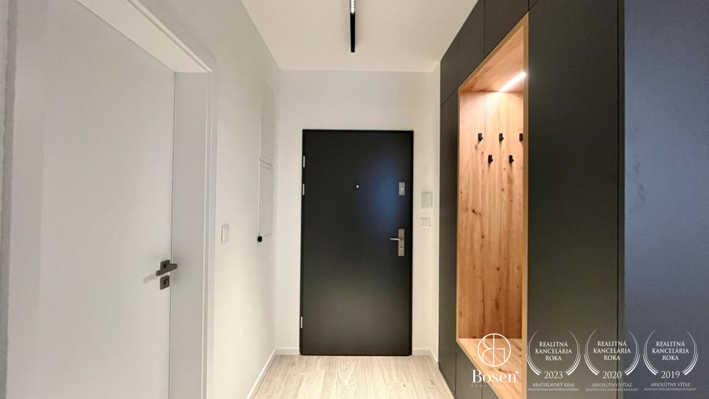 BOSEN | Prenájom priestranný 2 izbový byt so súkromným bazénom  v novostavbe na ulici Slnečnicová, Rovinka