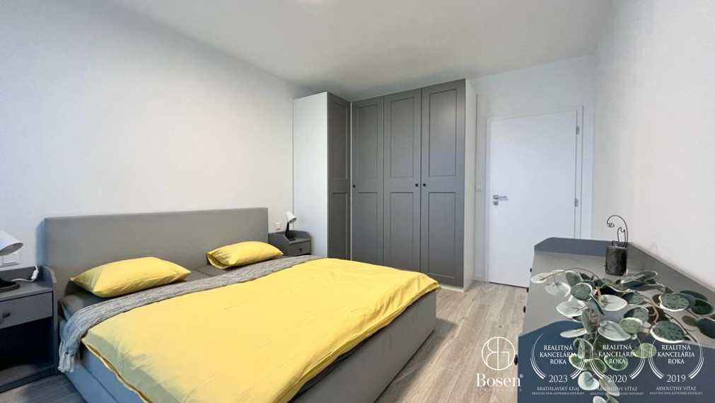 BOSEN | Prenájom priestranný 2 izbový byt so súkromným bazénom  v novostavbe na ulici Slnečnicová, Rovinka