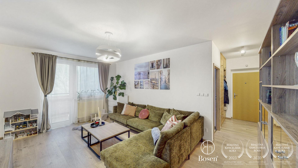 BOSEN | REZERVOVANÉ, Štýlový 3 izbový byt v novostavbe s balkónom, 76m2, Lučenec, ulica Cintorínska