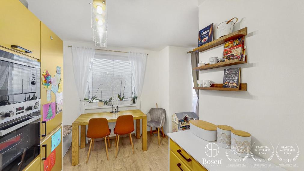 BOSEN | REZERVOVANÉ, Štýlový 3 izbový byt v novostavbe s balkónom, 76m2, Lučenec, ulica Cintorínska