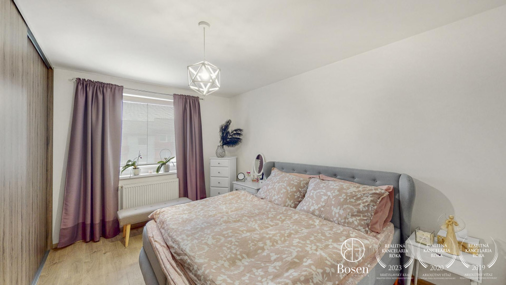 BOSEN | REZERVOVANÉ, Štýlový 3 izbový byt v novostavbe s balkónom, 76m2, Lučenec, ulica Cintorínska