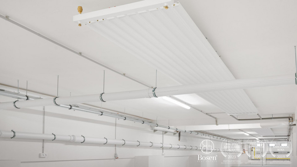 BOSEN | Nadštandardná polyfunkčná budova Krogen, Malacky, 1886 m2