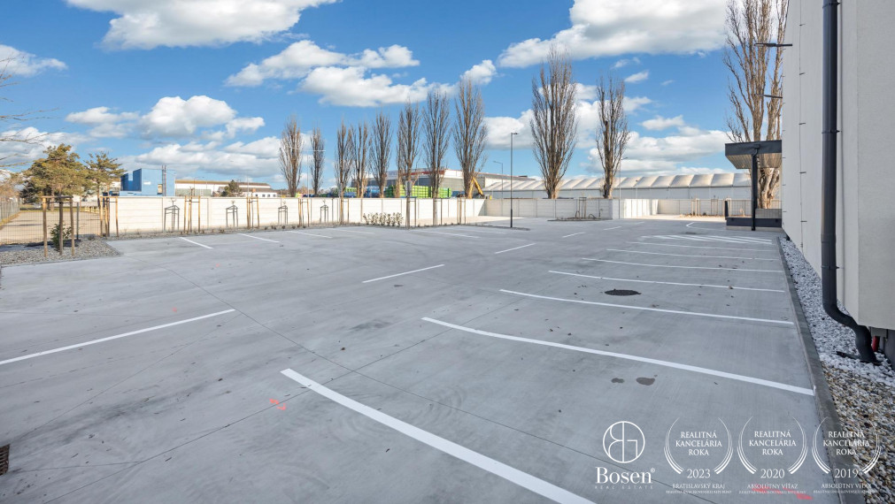 BOSEN | Nadštandardná polyfunkčná budova Krogen, Malacky, 1886 m2