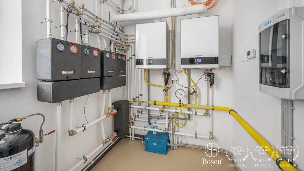 BOSEN | Nadštandardná polyfunkčná budova Krogen, Malacky, 1886 m2