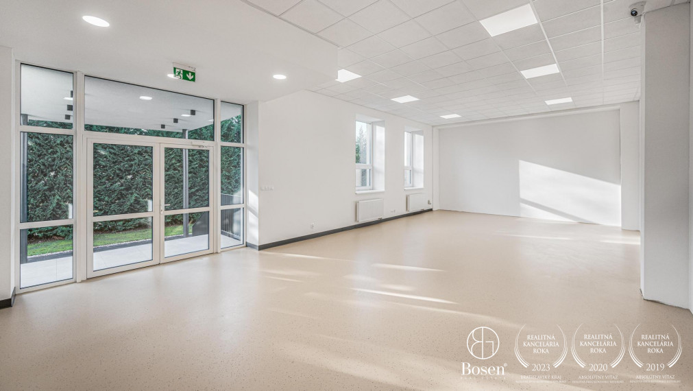 BOSEN | Nadštandardná polyfunkčná budova Krogen, Malacky, 1886 m2