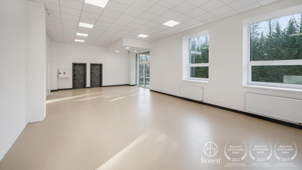 BOSEN | Nadštandardná polyfunkčná budova Krogen, Malacky, 1886 m2
