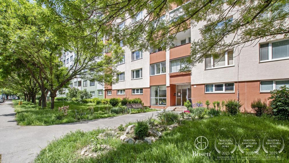 BOSEN | 3 izbový byt s výhodnou polohou, ulica Belinského, Bratislava - Petržalka, 73 m2