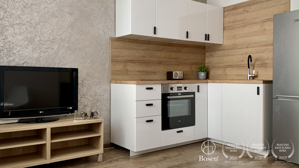 Útulný 2 izbový byt na prenájom v Bratislava - Ružinov