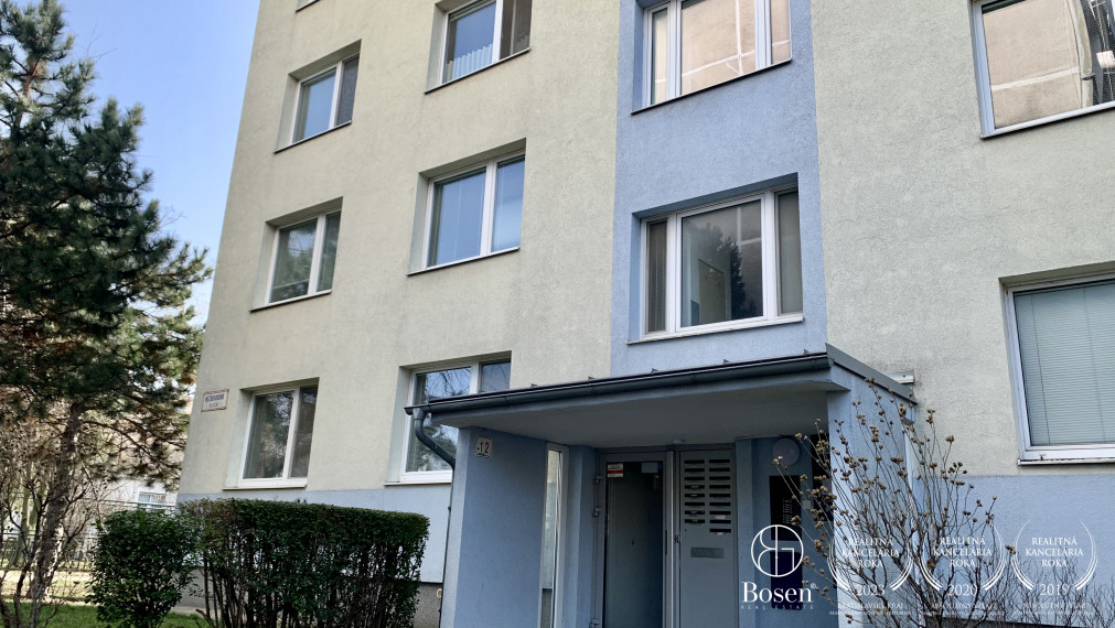 Útulný 2 izbový byt na prenájom v Bratislava - Ružinov