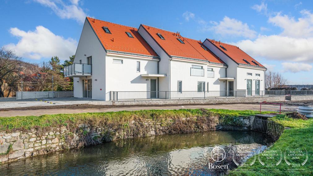 BOSEN | Obchodný priestor vo výnimočnom projekte pri centre - Svätý Jur, Hergottova, 57 m2