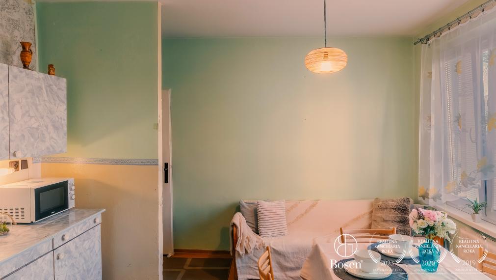 BOSEN | 1 izbový byt na predaj v centre Fiľakova, 40m2, pôvodný stav.