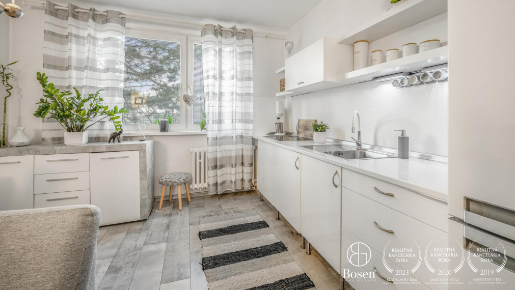 BOSEN |  Útulný 2 izbový byt, Dúbravka, ulica Galbavého, 40 m2