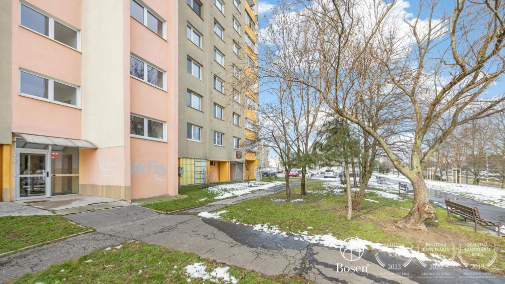 BOSEN |  Útulný 2 izbový byt, Dúbravka, ulica Galbavého, 40 m2