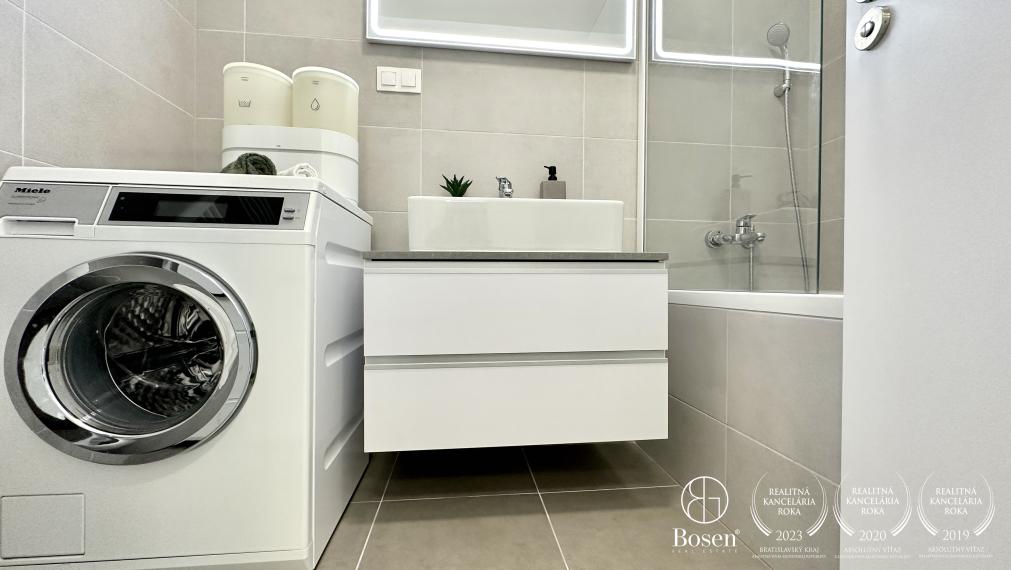 PRENAJATÉ | BOSEN | Prenájom 2 izbový zariadený byt s parkovacím miestom, Slnečnice - Viladomy, Bratislava - m.č. Petržalka