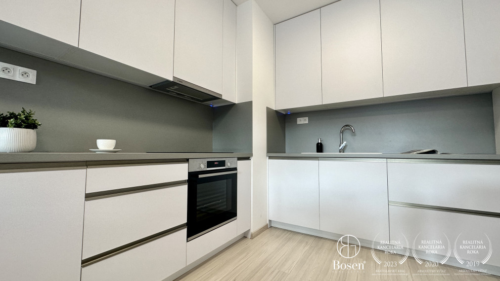 PRENAJATÉ | BOSEN | Prenájom 2 izbový zariadený byt s parkovacím miestom, Slnečnice - Viladomy, Bratislava - m.č. Petržalka