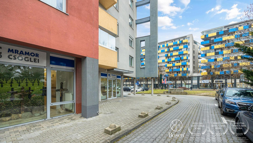 BOSEN | Prenájom obchodných priestorov v Ružinove na Tomášikovej ulici, 141 m2