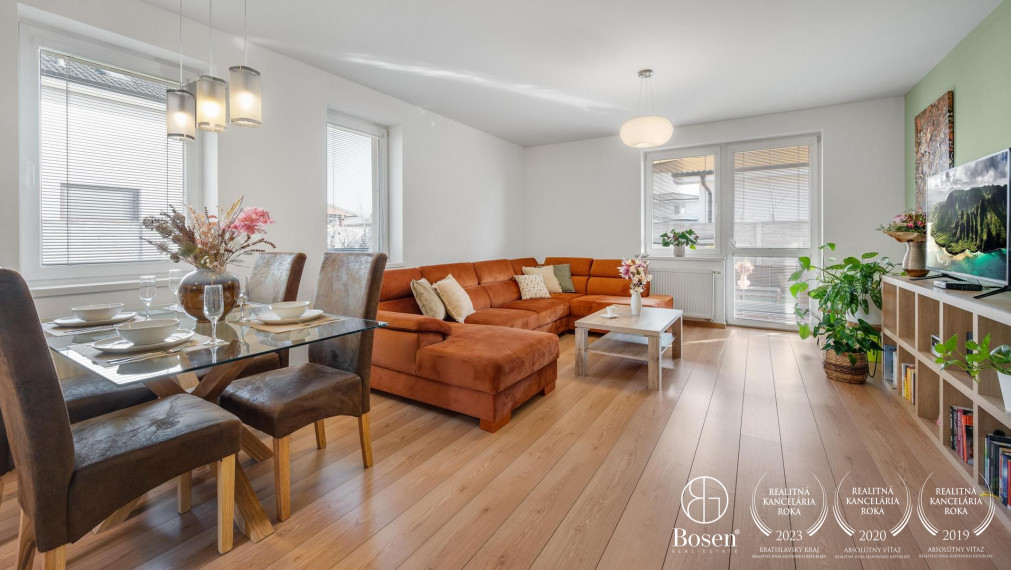 BOSEN | 3 izbový bungalov s dvojgarážou a slnečným pozemkom, Slovenský Grob - Malý Raj, 150m2