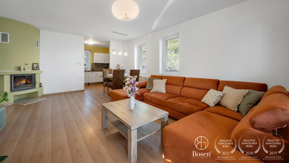 BOSEN | 3 izbový bungalov s dvojgarážou a slnečným pozemkom, Slovenský Grob - Malý Raj, 150m2