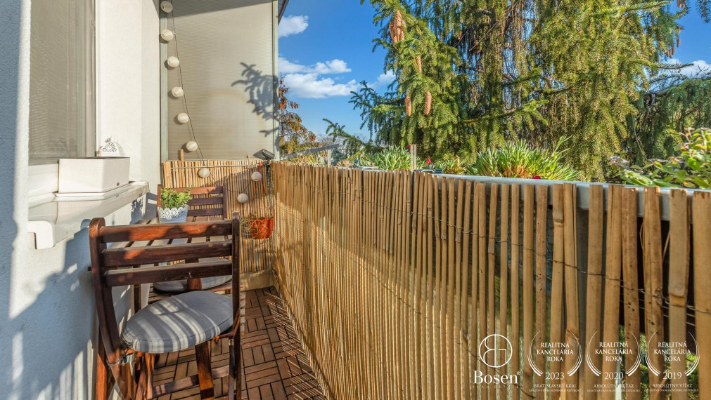 BOSEN | Predaj priestranný 2,5 izbový byt  s balkónom, 73,30 m2, ulica Albrechtová, Bratislava - m.č. Ružinov