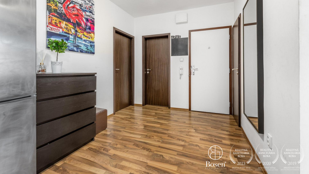 BOSEN | Predaj priestranný 2,5 izbový byt  s balkónom, 73,30 m2, ulica Albrechtová, Bratislava - m.č. Ružinov