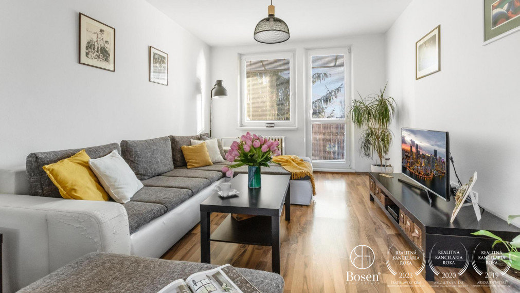 BOSEN | Predaj priestranný 2,5 izbový byt  s balkónom, 73,30 m2, ulica Albrechtová, Bratislava - m.č. Ružinov