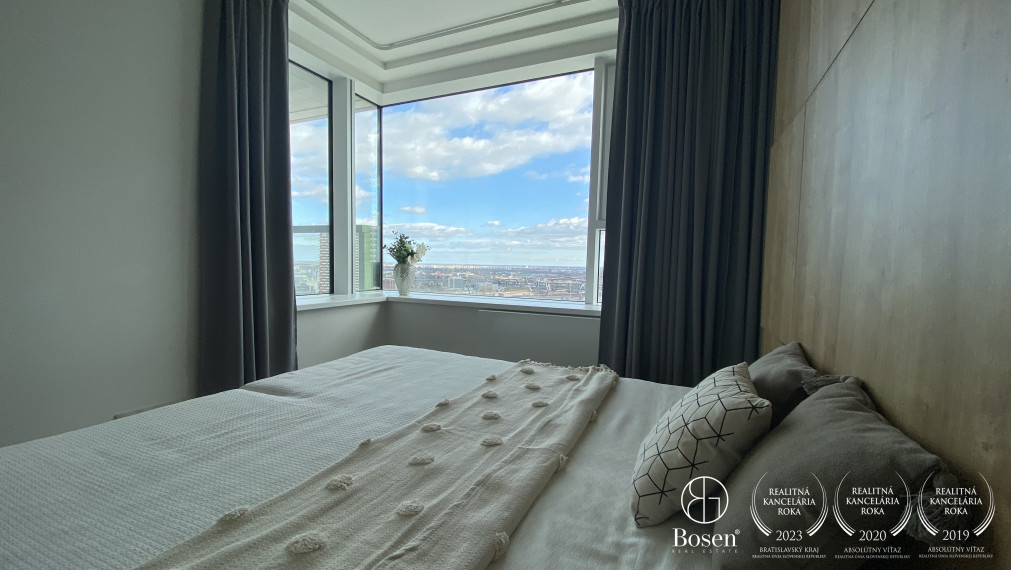 BOSEN | 2 izb.byt s loggiou na 26. poschodí v projekte Panorama City, Landererova,60m2