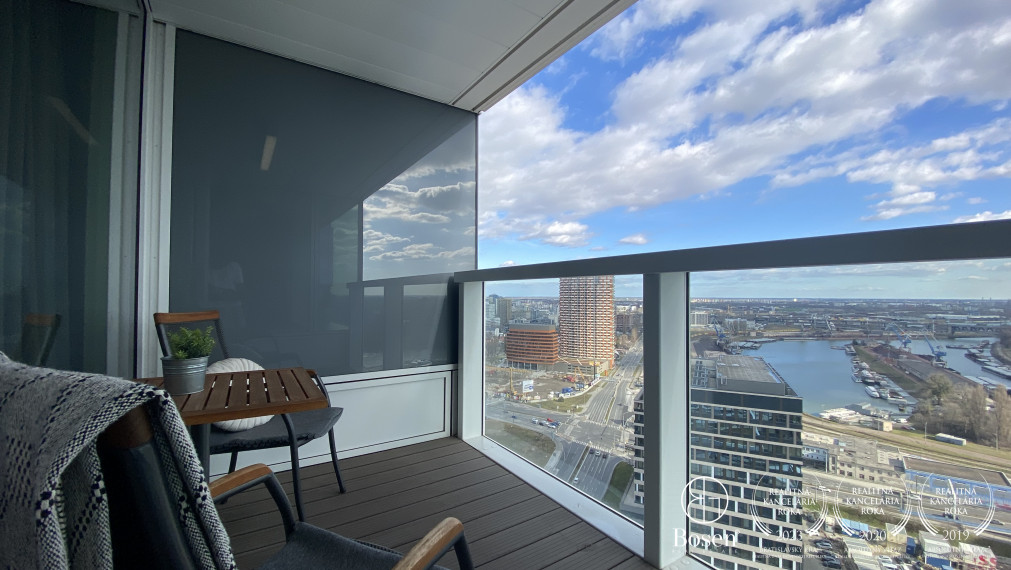 BOSEN | 2 izb.byt s loggiou na 26. poschodí v projekte Panorama City, Landererova,60m2