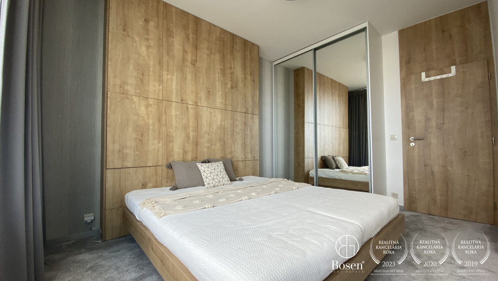 BOSEN | 2 izb.byt s loggiou na 26. poschodí v projekte Panorama City, Landererova,60m2