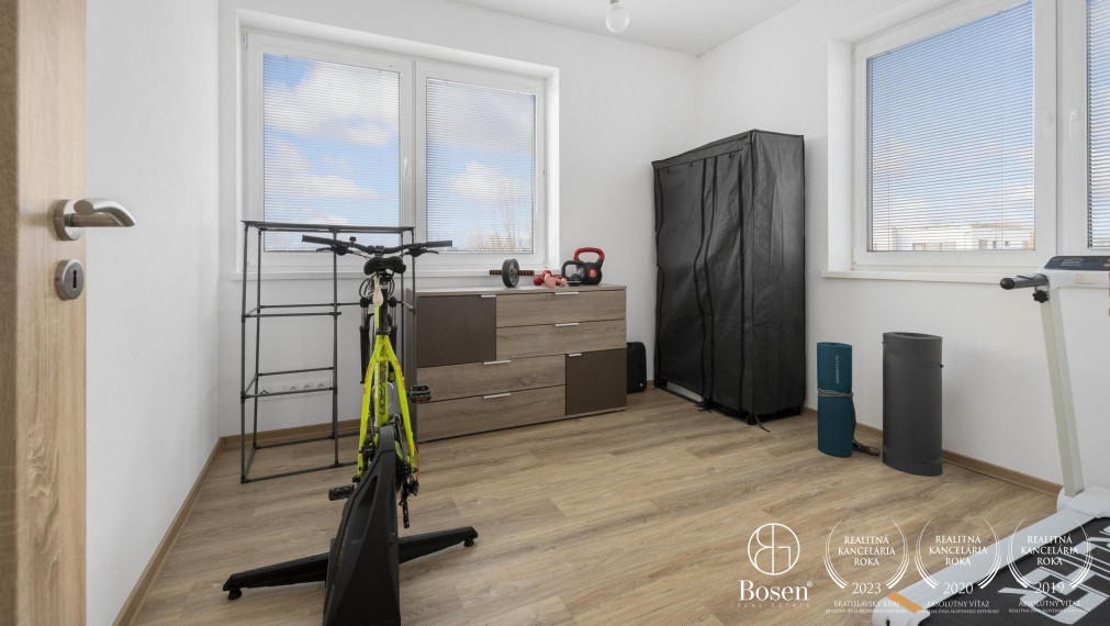 BOSEN | 4 izbový byt v dvojdome so záhradkou a vlastnou studňou, ul. Hrudky, Chorvátsky Grob – Čierna Voda