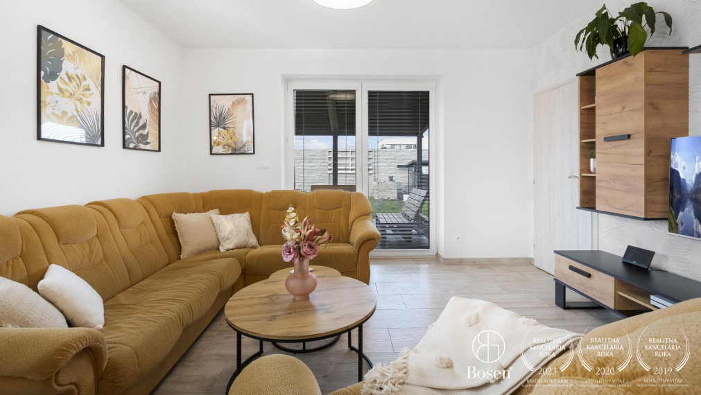 BOSEN | 4 izbový byt v dvojdome so záhradkou a vlastnou studňou, ul. Hrudky, Chorvátsky Grob – Čierna Voda