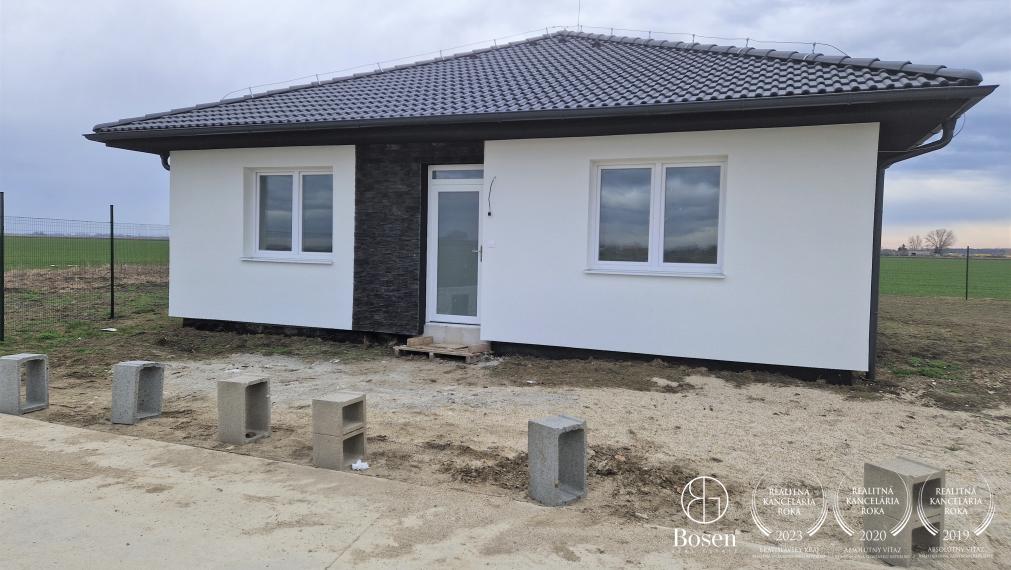 BOSEN |  4 izb.rodinný dom na pozemku 694m2