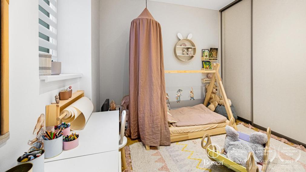 REZERVOVANÉ | Dizajnový 3 izbový byt s balkónom v tesnej blízkosti OC Central