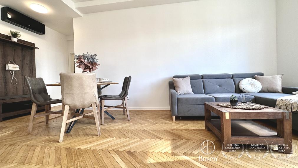 BOSEN | Prenájom 2 - izbový byt s výhľadom na  hrad, 49 m2, Špitálska ulica, Bratislava - m.č. Staré Mesto