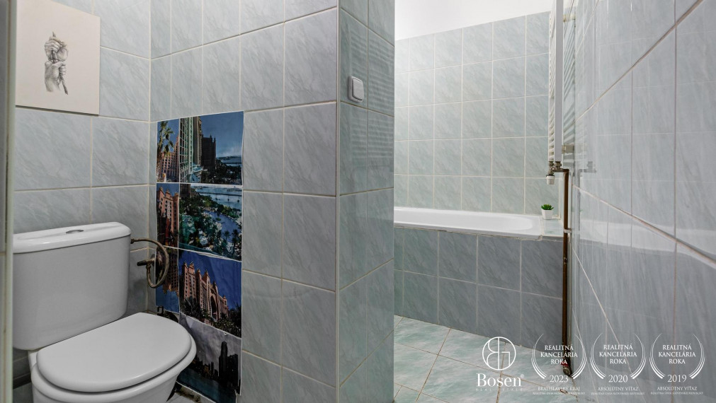 BOSEN | Veľký 3 izbový byt, 77 m2 so samostatnou kuchyňou, balkón aj pivnica, Nové Mesto