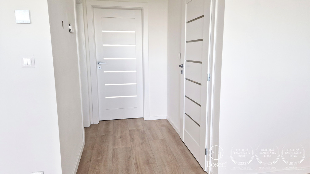 BOSEN | 2 izb. BYTY s balkónom