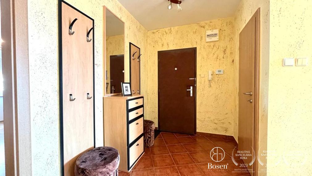 BOSEN | Prenájom slnečný veľkometrážny 4 izbový byt s garážou, Bratislava - Karlova Ves