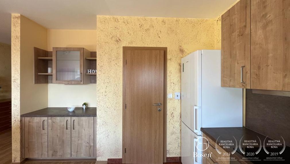 BOSEN | Prenájom slnečný veľkometrážny 4 izbový byt s garážou, Bratislava - Karlova Ves