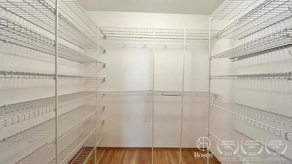 BOSEN | Prenájom slnečný veľkometrážny 4 izbový byt s garážou, Bratislava - Karlova Ves