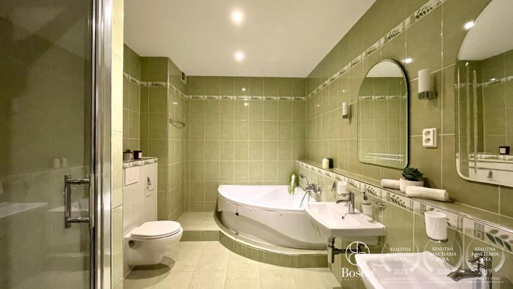 BOSEN | Prenájom slnečný veľkometrážny 4 izbový byt s garážou, Bratislava - Karlova Ves