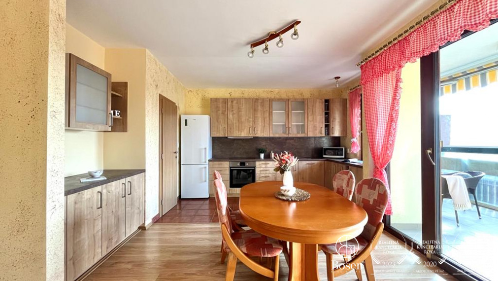 BOSEN | Prenájom slnečný veľkometrážny 4 izbový byt s garážou, Bratislava - Karlova Ves