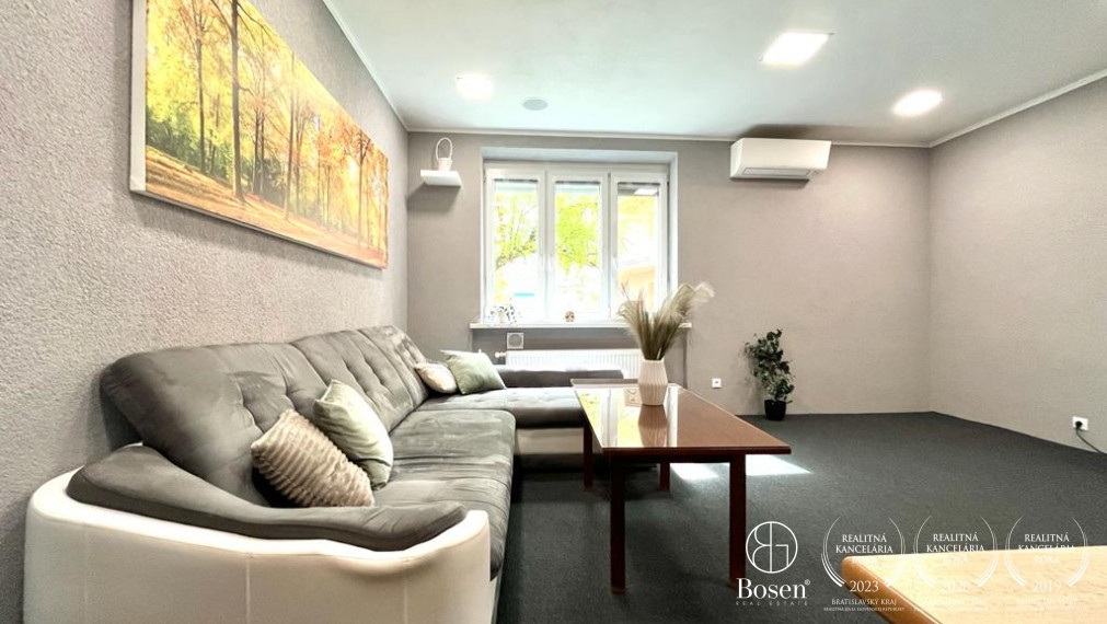 BOSEN | Prenájom priestranný zariadený 2 izbový byt na ulici Varšavská, Bratislava - Nové Mesto