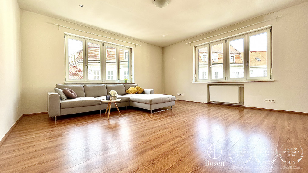 BOSEN | Rezervované Kancelárske priestory v historickom centre, Strakova, Staré Mesto, 107 m2