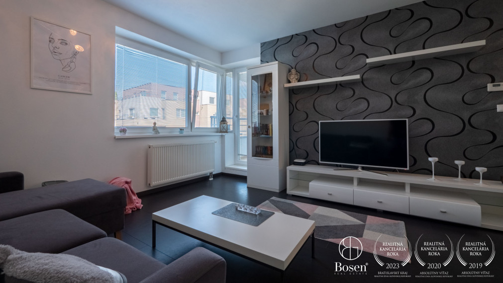 BOSEN | 2 izbový byt s parkovacím státim, Rovinka