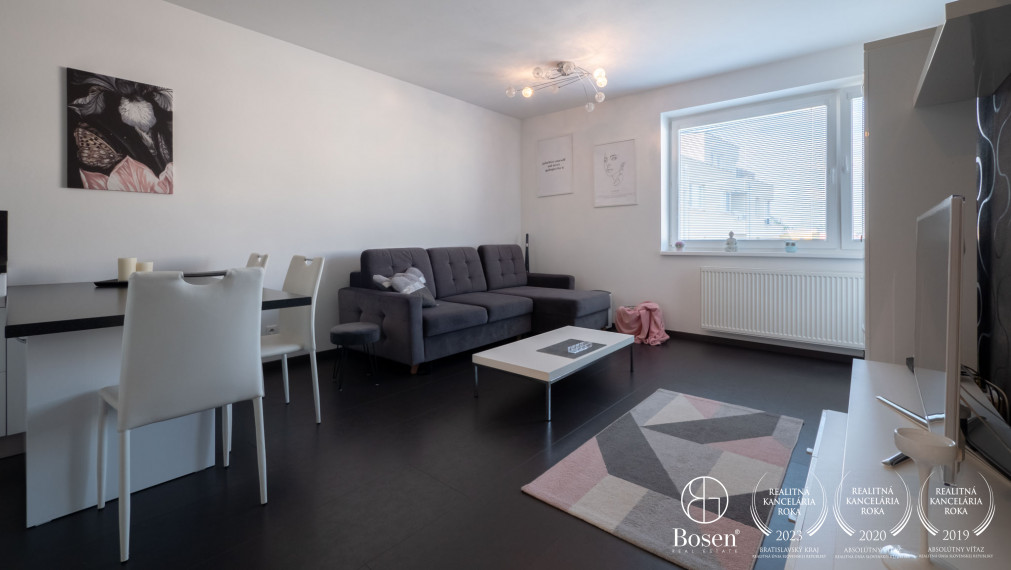 BOSEN | 2 izbový byt s parkovacím státim, Rovinka