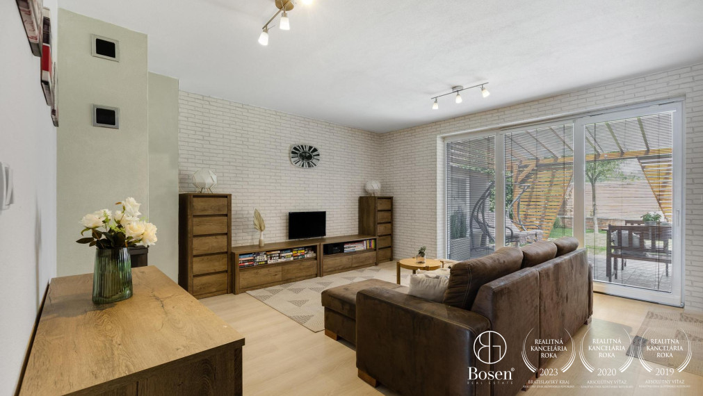 BOSEN | Veľkorysý 6 izbový rodinný dom, ulica Jánošíkova, Senec, 197 m2